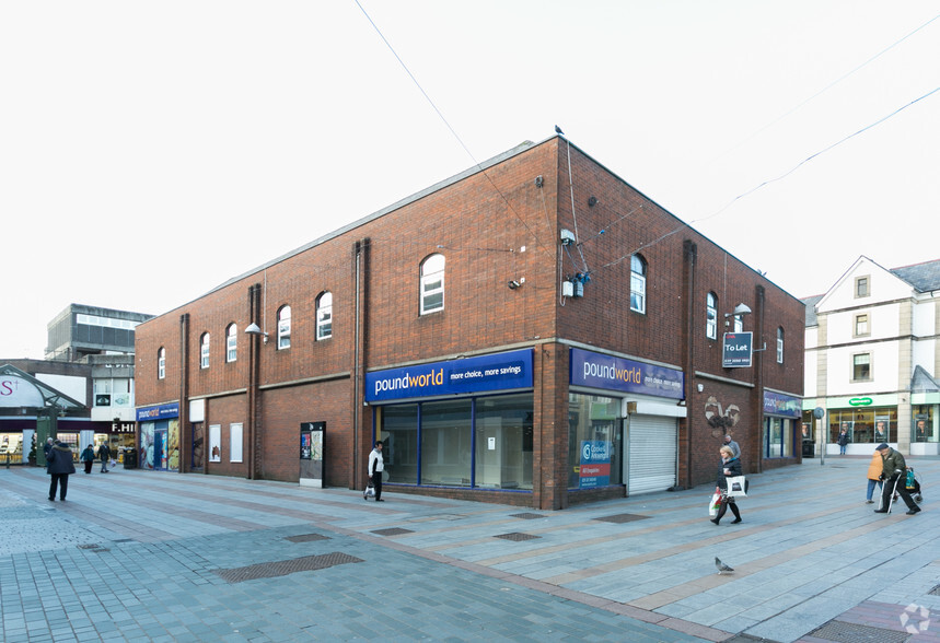 Market Sq, Merthyr Tydfil for sale - Primary Photo - Image 1 of 1