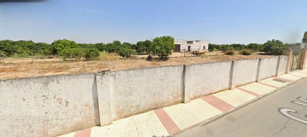 Calle Virgen de la Estrella, 2, La Algaba, Sevilla for sale - Building Photo - Image 2 of 13