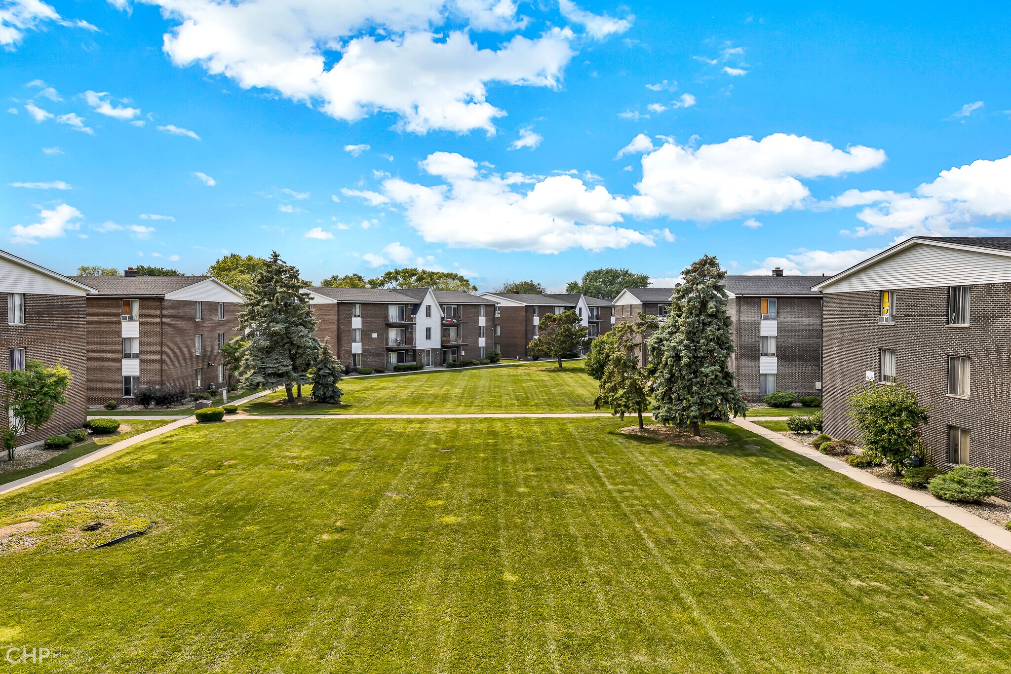 4209 W 115th St, Alsip 60803 Crestline Villa Apartments