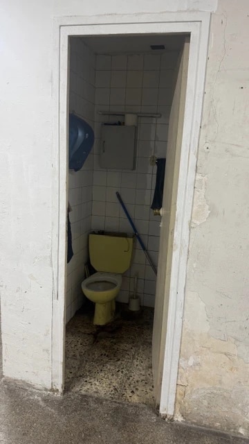 Badalona, BAR 08914 - Unit 1 - - Interior Photo - Image 2 of 2