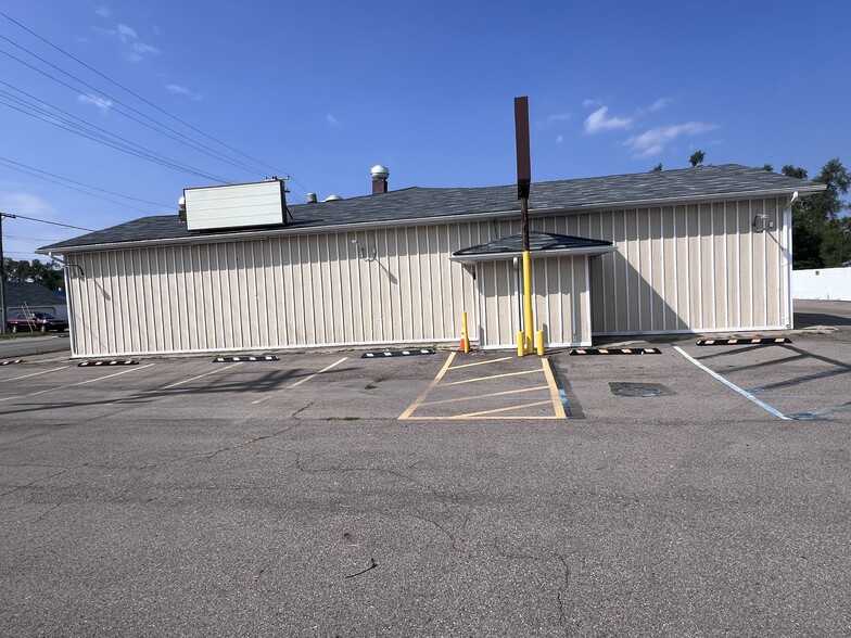 1405 Ecorse Rd, Ypsilanti, MI for sale - Building Photo - Image 1 of 55