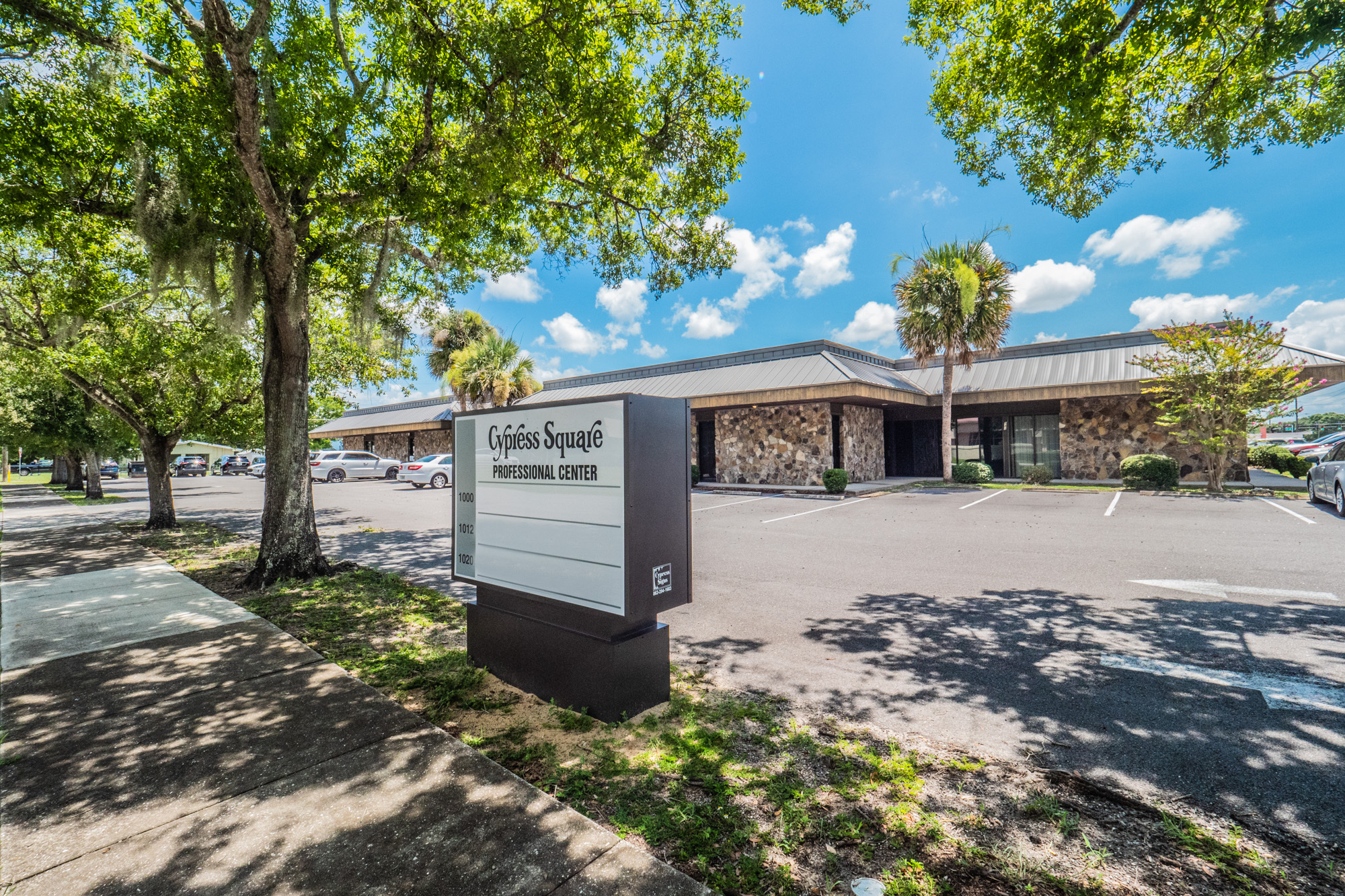 1020 5th St SE, Winter Haven, FL for sale Primary Photo- Image 1 of 28