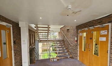 London Rd, Wrotham Heath to rent Interior Photo- Image 2 of 6