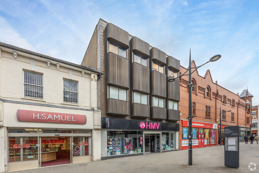 Regent St, Swindon for rent - Building Photo - Image 1 of 3