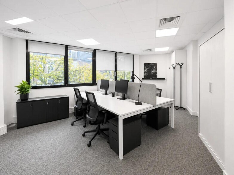 110 Avenue Victor Hugo, Boulogne-Billancourt to rent - Interior Photo - Image 3 of 8