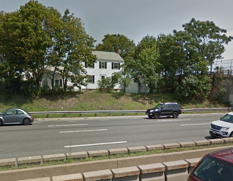 77 Willard St, Quincy, MA for sale Primary Photo- Image 1 of 1