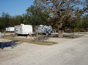 Speciality in Gonzales, TX for sale Primary Photo- Image 1 of 1