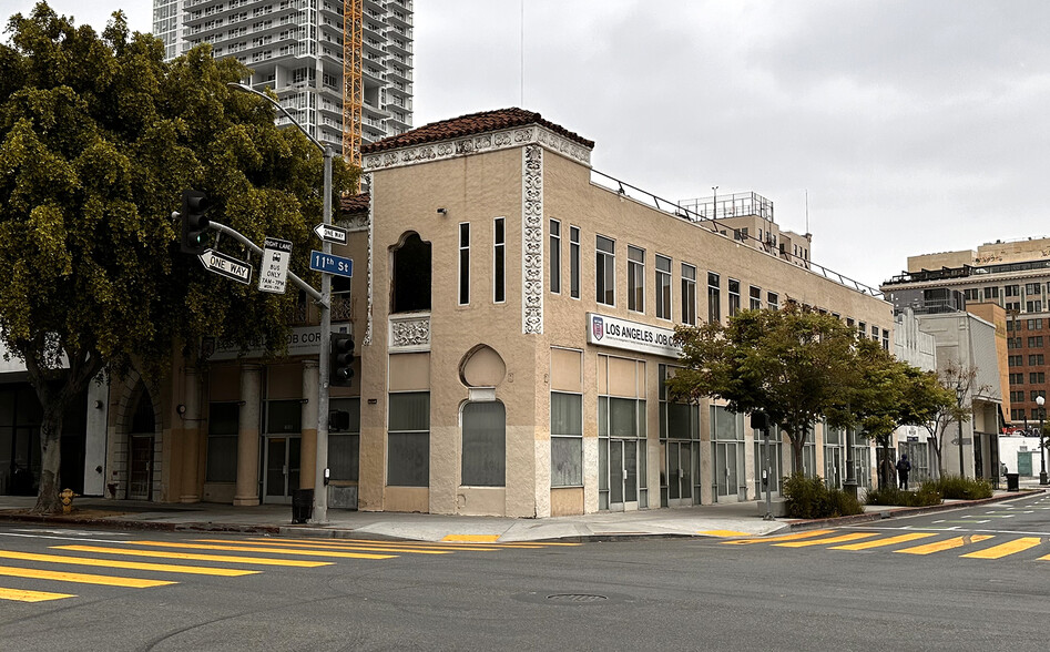 1058-1060 S Olive St, Los Angeles, CA for rent - Building Photo - Image 1 of 6