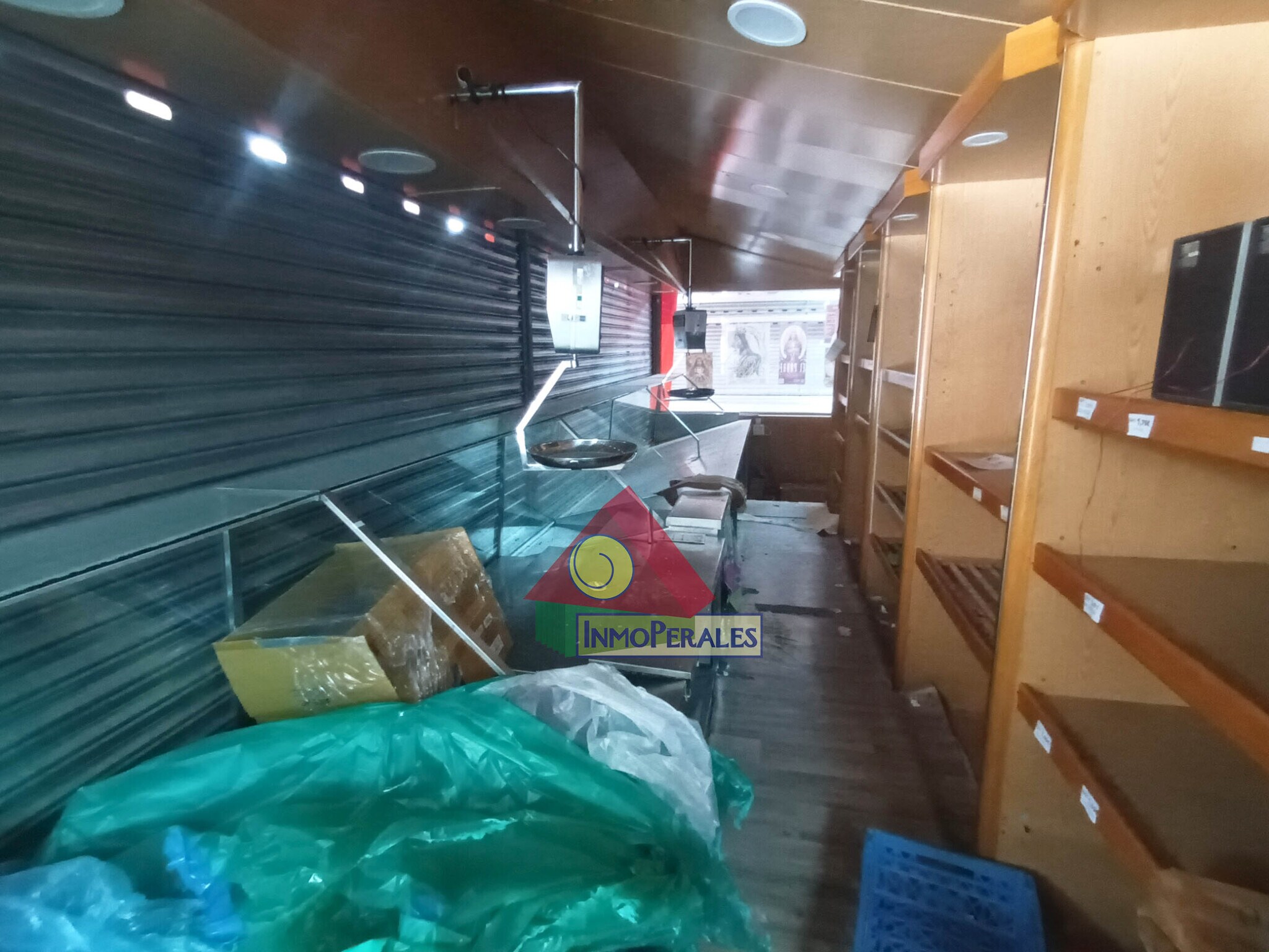 Retail in Madrid, Madrid to rent Interior Photo- Image 1 of 4