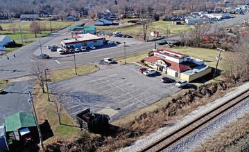 301 N Broadway, Portland, TN - aerial  map view