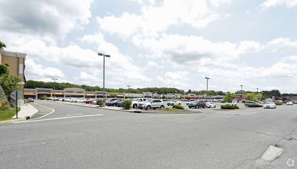 72-170 Route 9, Englishtown, NJ for rent - Building Photo - Image 1 of 9