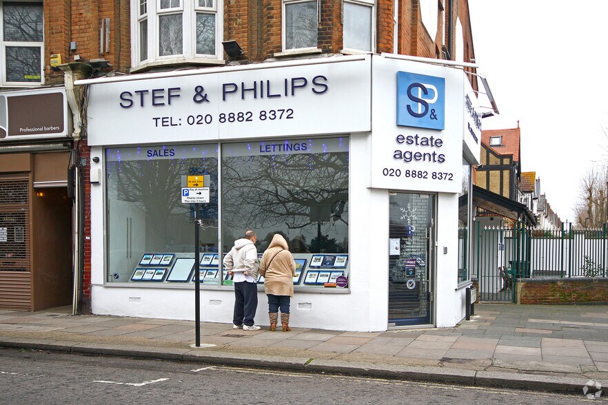 68 Aldermans Hl, London for sale - Primary Photo - Image 1 of 1