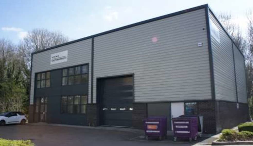 Woodside Rd, Swindon for sale - Primary Photo - Image 1 of 1