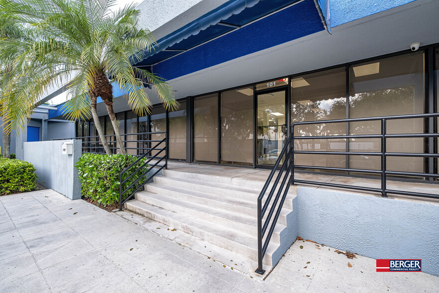 3520-3560 NW 56th St, Fort Lauderdale, FL for rent - Building Photo - Image 2 of 6