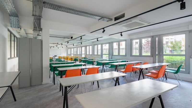 Office in Paris for sale - Interior Photo - Image 2 of 7