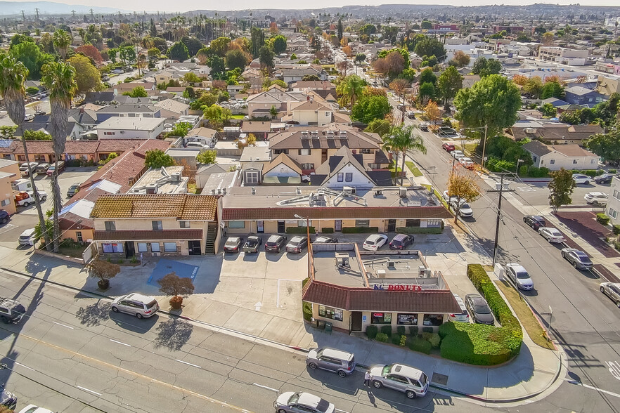 840-844 E Mission Rd Portfolio portfolio of 3 properties for sale on LoopNet.co.uk - Building Photo - Image 1 of 9