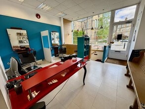 94 Marchont Rd, Edinburgh to rent Interior Photo- Image 2 of 3