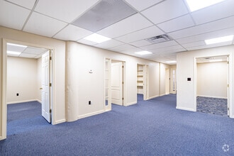 10 Ferry St, Concord, NH to rent Interior Photo- Image 2 of 3