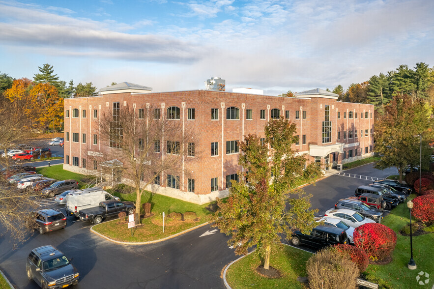 1 West Ave, Saratoga Springs, NY for sale - Primary Photo - Image 1 of 1