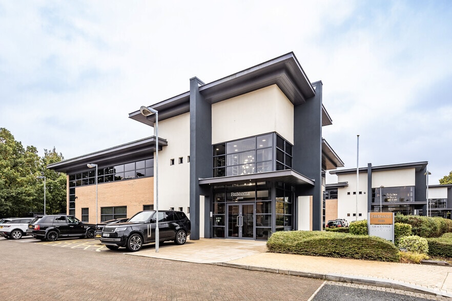 Oakwater Ave, Cheadle for sale - Primary Photo - Image 1 of 1