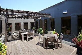 1801 N Lamar St, Dallas, TX to rent Building Photo- Image 2 of 10