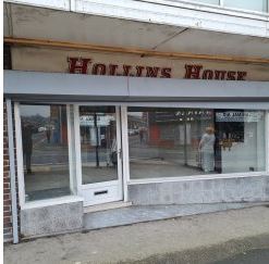 337-339 Hollins Rd, Oldham for rent - Primary Photo - Image 1 of 1