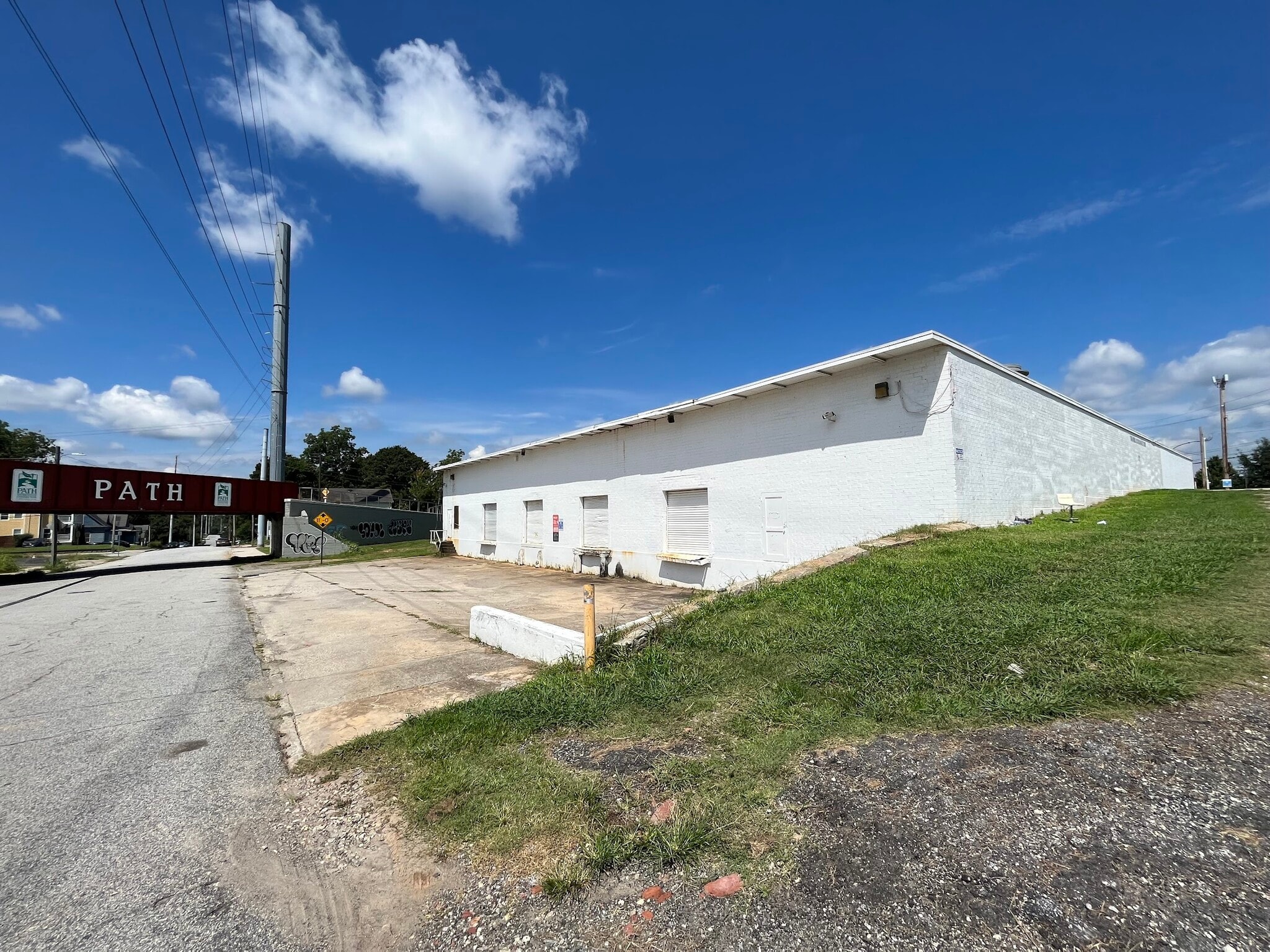 517 Jones Ave NW, Atlanta, GA to rent Building Photo- Image 1 of 16