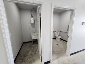 314 E 5th Ave, Owasso, OK to rent Building Photo- Image 2 of 13