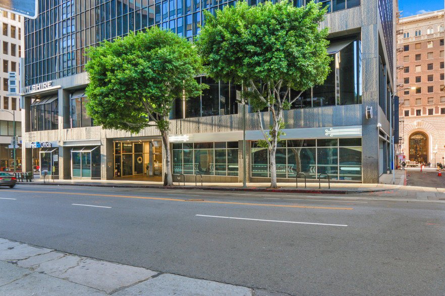 800 Wilshire Blvd, Los Angeles, CA for rent - Building Photo - Image 1 of 11