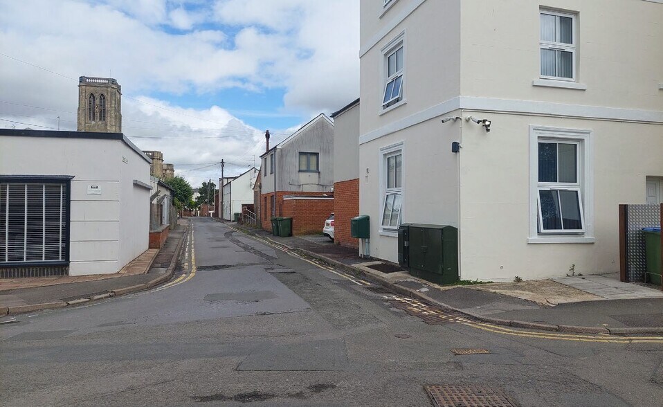 86-90 Winchcombe St, Cheltenham for sale - Building Photo - Image 3 of 9