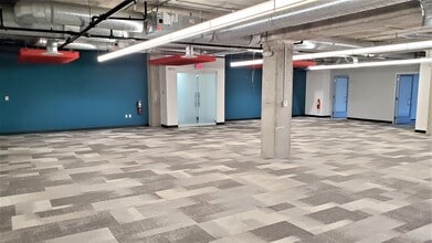 2300 Glades Rd, Boca Raton, FL to rent Interior Photo- Image 1 of 7