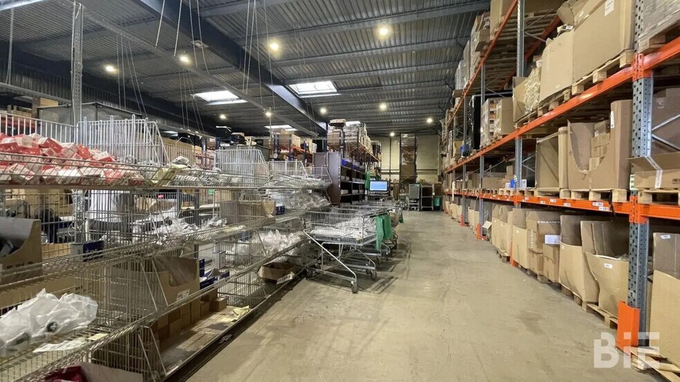 Office in Blanquefort to rent - Building Photo - Image 3 of 12