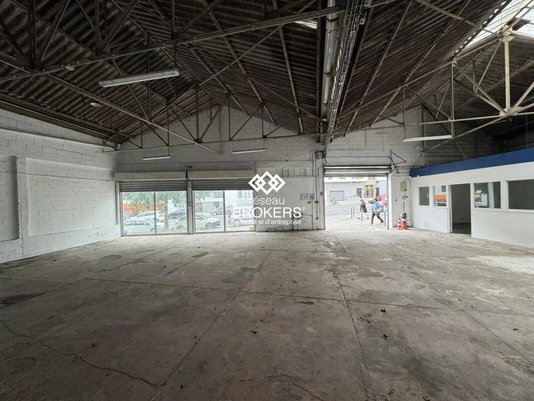 Retail in Villejuif for sale Interior Photo- Image 1 of 6