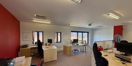 Jill Ln, Redditch to rent Interior Photo- Image 2 of 4