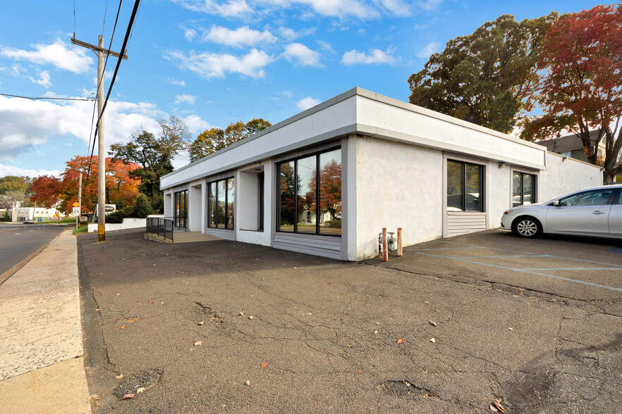 13 N York Rd, Willow Grove, PA for sale - Building Photo - Image 1 of 1