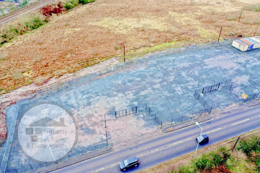 Carlisle Rd, Cleland for rent - Aerial - Image 2 of 6