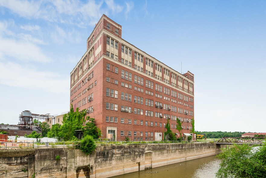 224 Main St, Marseilles, IL for sale - Building Photo - Image 1 of 52