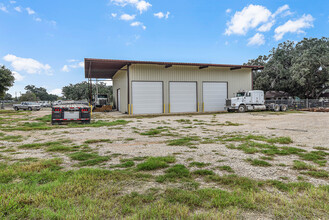 131 Ben Parker, Pleasanton, TX for sale Primary Photo- Image 1 of 4