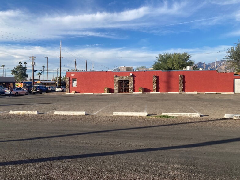 2310 N Country Club Rd, Tucson, AZ for sale - Building Photo - Image 1 of 1