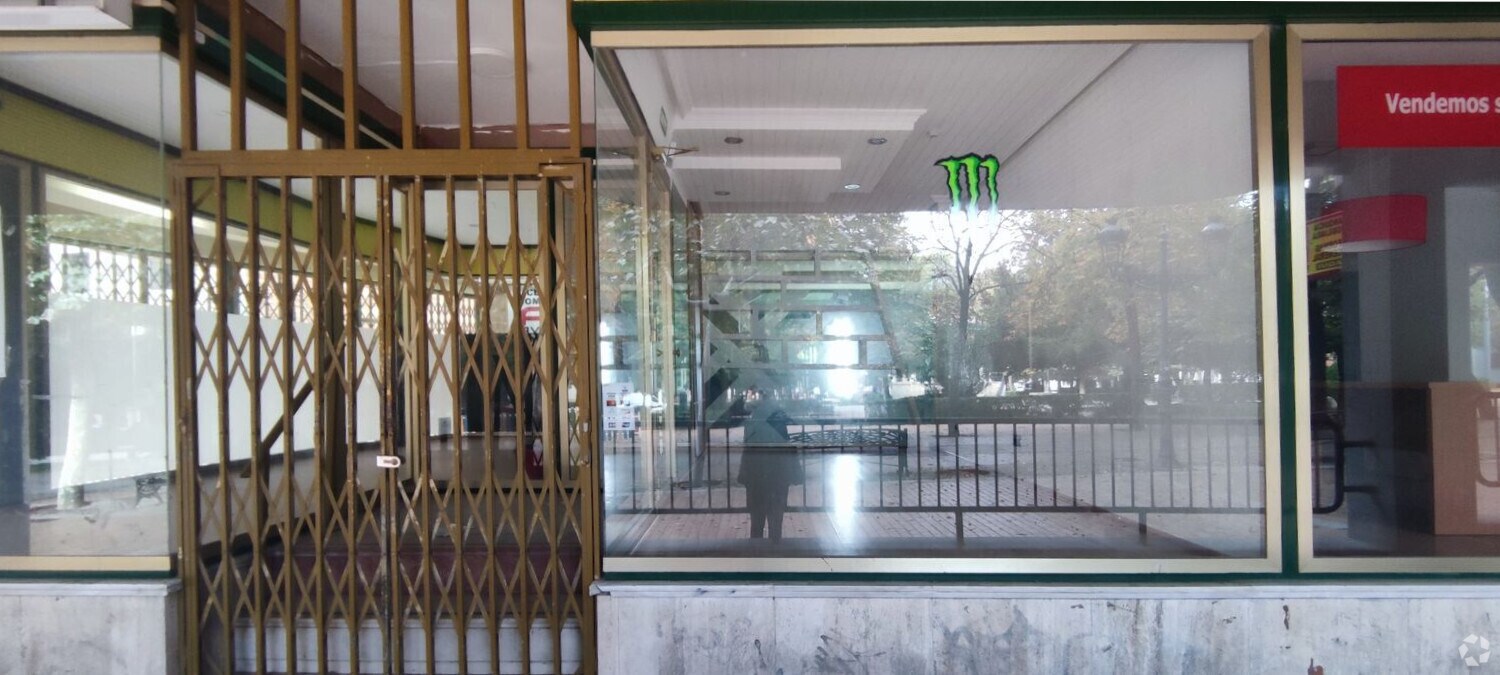 Retail in Ávila, Ávila to rent Interior Photo- Image 1 of 2