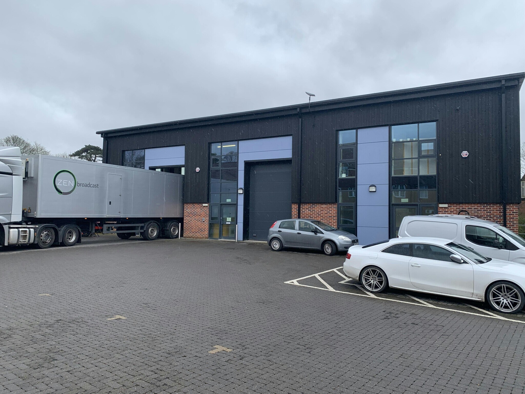 Midhurst Rd, Liphook for sale Building Photo- Image 1 of 1