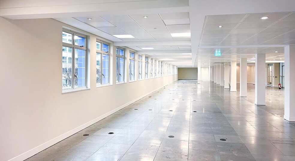 27 Hammersmith Grove, London to rent - Floor Plan - Image 3 of 11