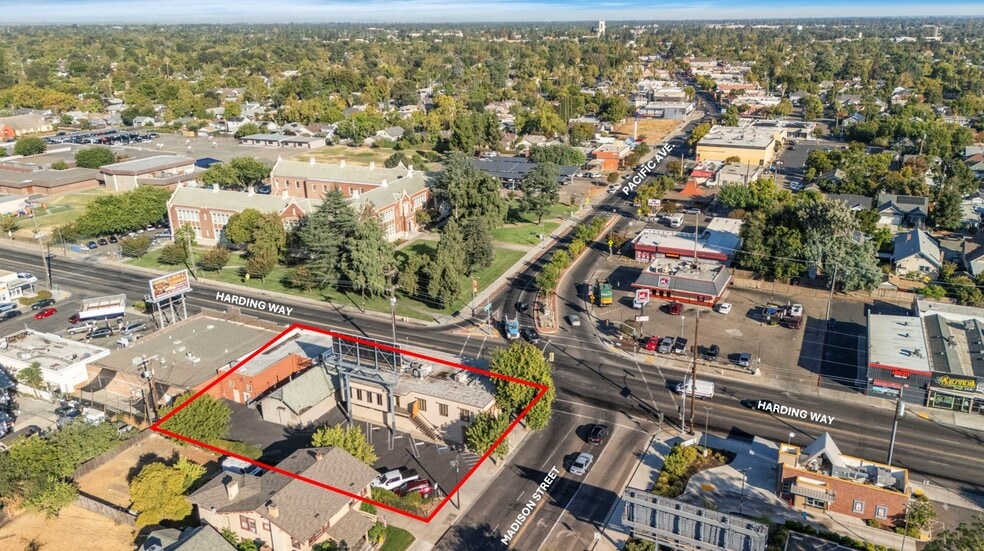 200-220 W Harding portfolio of 3 properties for sale on LoopNet.co.uk - Building Photo - Image 3 of 11