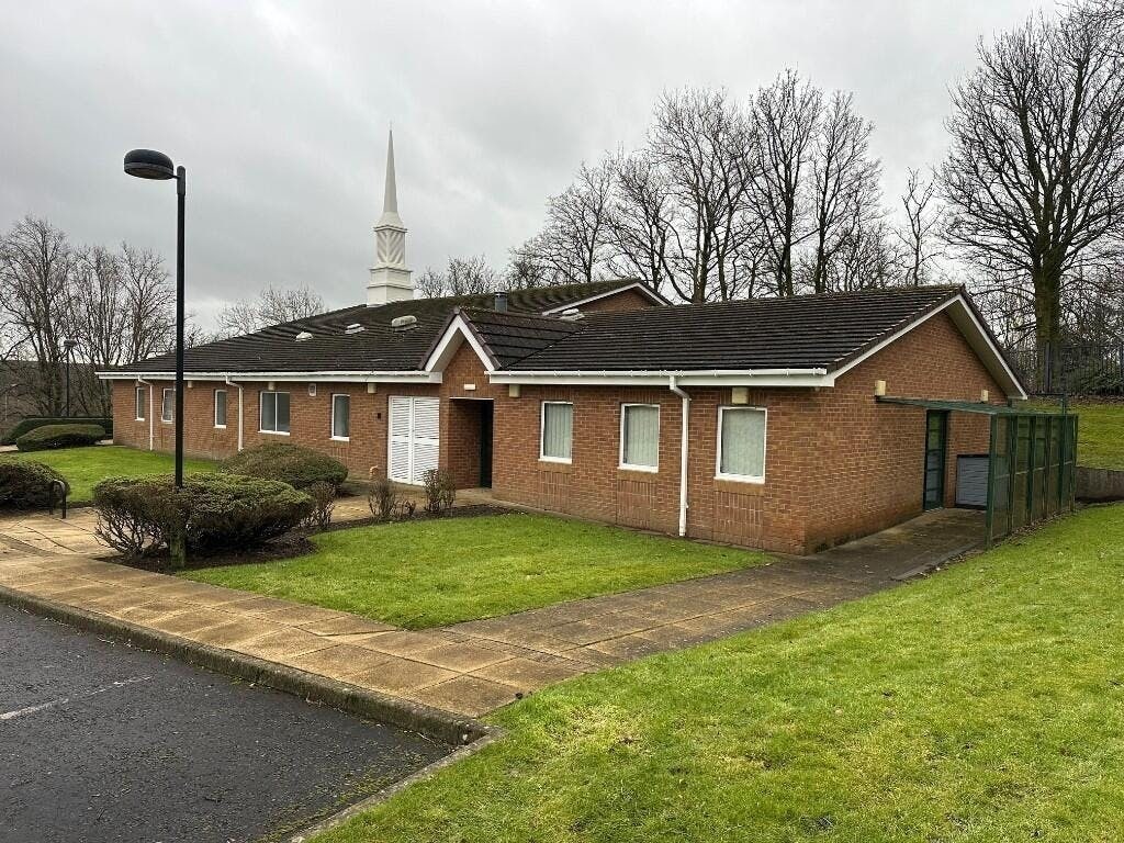 1A Abbotsford Rd, Cumbernauld to rent Building Photo- Image 1 of 7