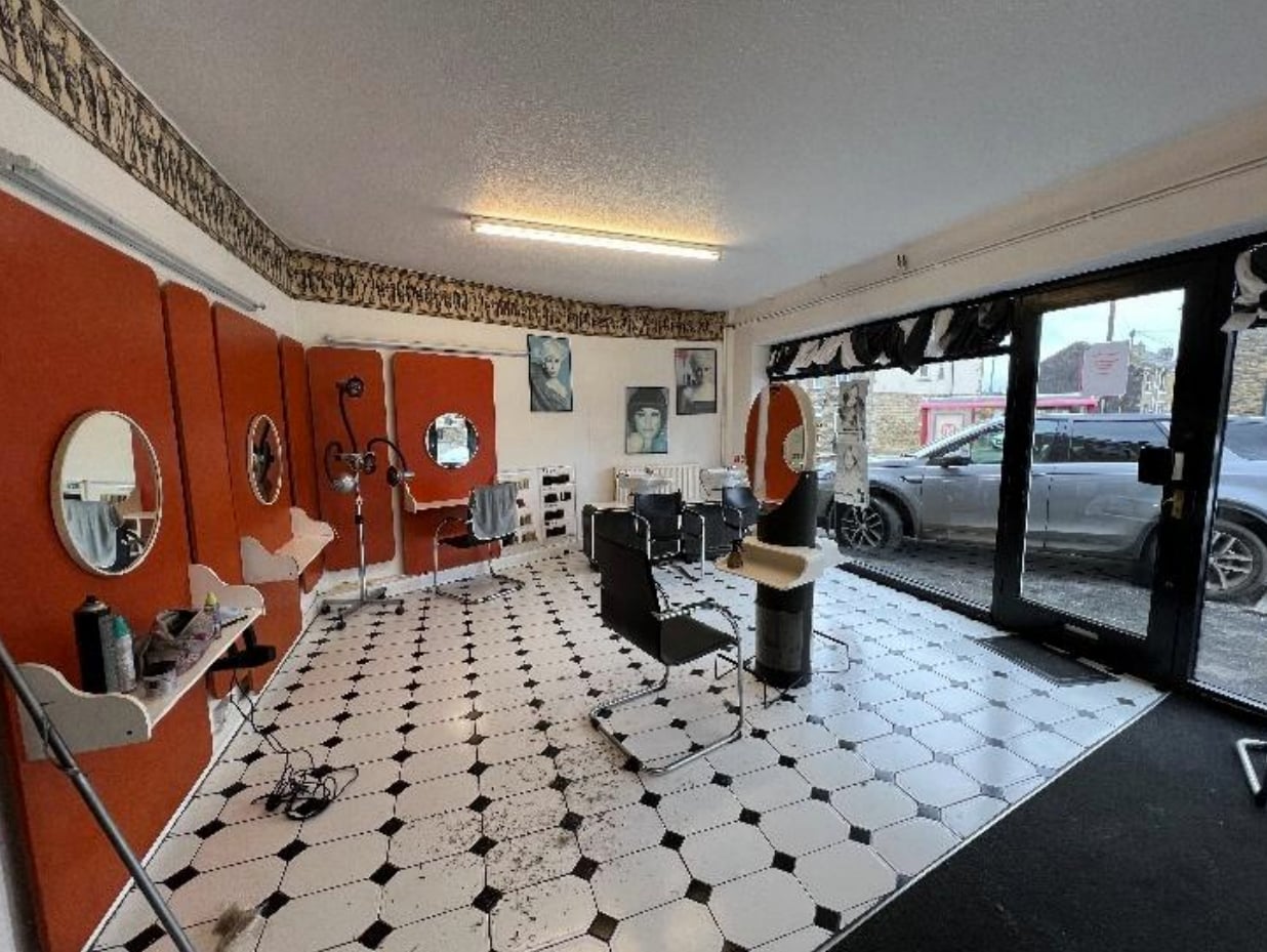 78 Sunny Bank Rd, Mirfield to rent Interior Photo- Image 1 of 2