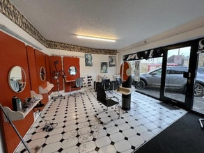 78 Sunny Bank Rd, Mirfield to rent Interior Photo- Image 1 of 2