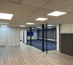 Bridge Rd, Welwyn Garden City to rent Interior Photo- Image 1 of 8