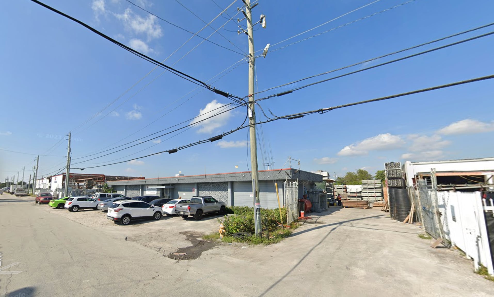 1001 NW 72nd St, Miami, FL to rent Building Photo- Image 1 of 4