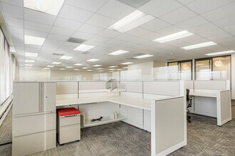 5601 S Broadway, Littleton, CO to rent Building Photo- Image 2 of 6