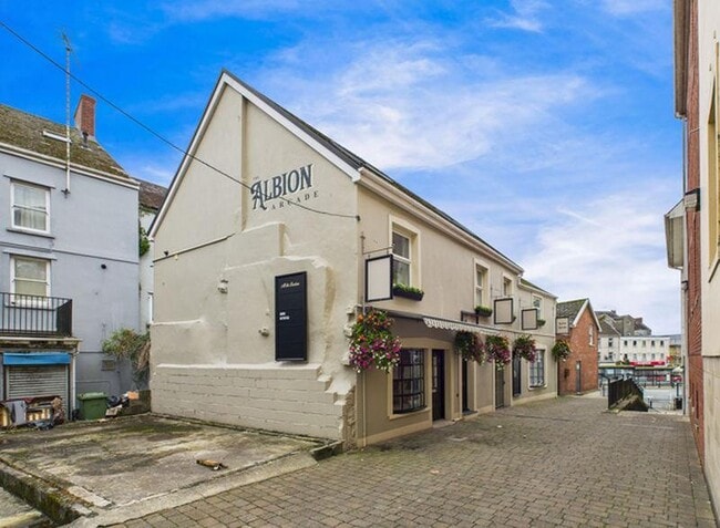 More details for Mill St, Carmarthen - Retail to Rent